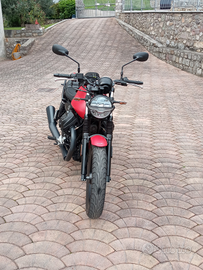 Moto guzzi v7 stone