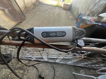 carica batteria auto da casa