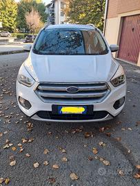 Auto Ford kuga