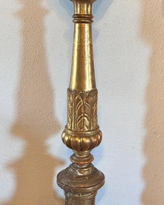 Candelabro sacro antico