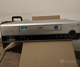 Videoregistratore VHS LG LV3775