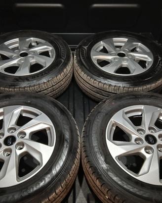 Cerchi e gomme Ford Transit Custom da16