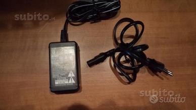 Alimentatore videocamere Sony AC L200