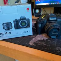 Fotocamera Mirrorless Canon eos M50 kit obiettivo