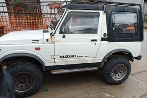 Suzuki samurai 