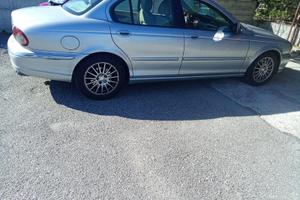 Jaguar X-Type 2.2D