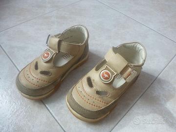 SCARPINE nr. 22 marca CANGURO, in pelle