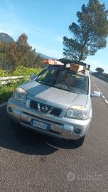 X-Trail Nissan T30 per pezzi di ricambio