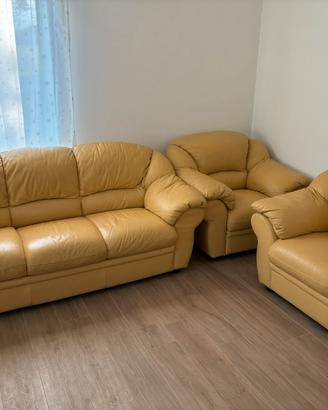 Set divano con due poltrone