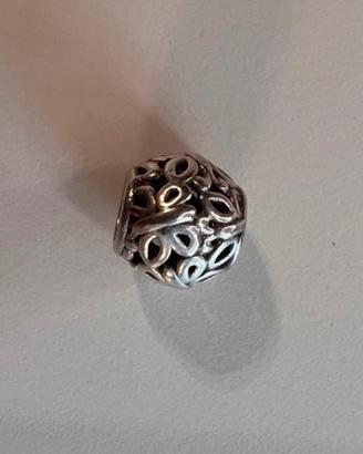 Charm/Ciondolo Pandora sfera con farfalle