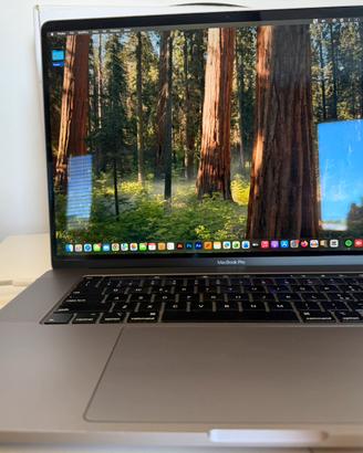 MacBook Pro 16” 2019 - Intel Core i7 6 Core - 16GB