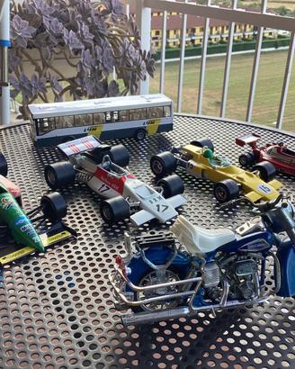 MODELLINI IN METALLO FORMULA 1, MOTO e PULLMAN
