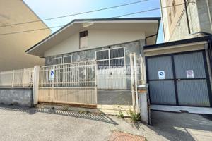 ALPIGNANO - CAPANNONE/MAGAZZINO INDIPENDENTE CON A