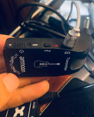 Sistema Wireless per: Chitarra Tastiera e Basso