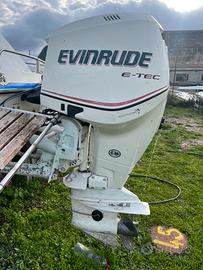 Pilotina 7 m con fuoribordo