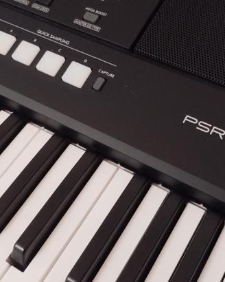 Tastiera Yamaha PSR-E473 + mobiletto + sgabello