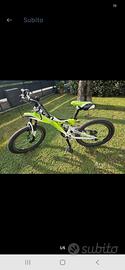 Bicicletta cambio shimano