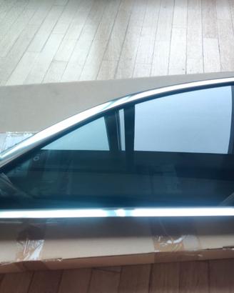 Parabrezza laterale dx Audi A4  8W984529Q8 NVB