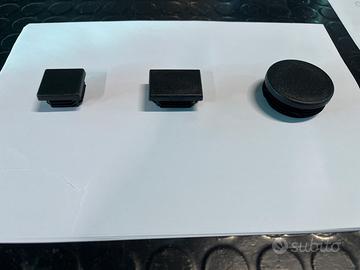 Copripilastri tappi in nylon di tutte le misure.