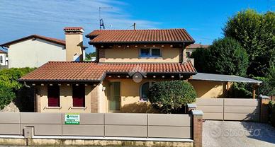 VILLA SINGOLA A TEZZE SUL BRENTA