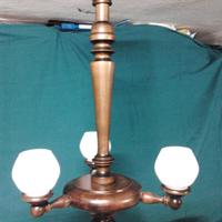 Due lampadari in legno massello