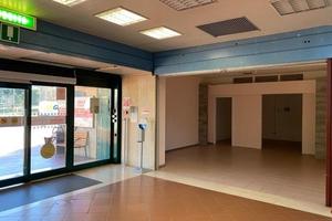 Vendita locale interno a Centro Commerciale Etrusc