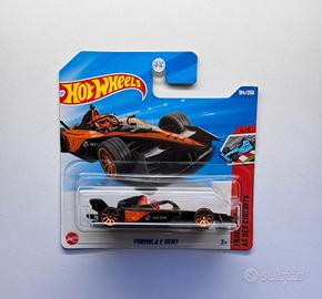 Hot Wheels NEOM Formula E Gen 3 McLaren - 4/5