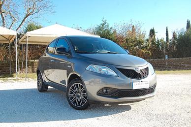 Lancia Ypsilon 1.0 Hybrid Gold Noleggio Breve Term