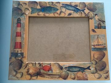 Cornice decoupage in legno