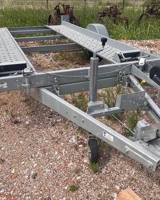 Rimorchio trasporto auto 1300 Kg. 361 x 185 cm