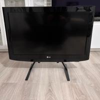 TV LED 32’ + Fire stick Amazon