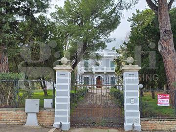 Villa o villino Vasto [IM202583ARG]