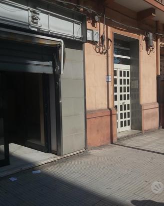 Provinciale, locale di circa 80 mq con retro