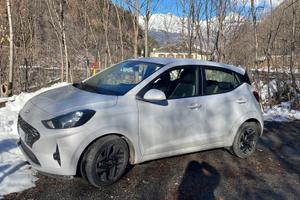 Hyundai i10 connectline  auto usata