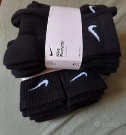 set di calzini Nike tg 38 - 42 neri 