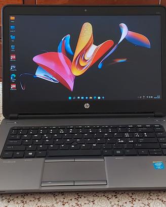 Notebook HP intel i5 quad-core 12-GB 13.5 pollici.