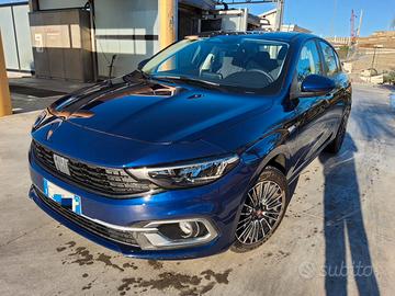 Fiat Tipo Berlina diesel 1.6 130 cv. Gennaio 2025.