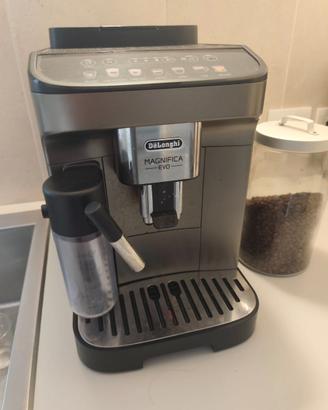 Macchina per il caffè DeLonghi Magnifica Evo