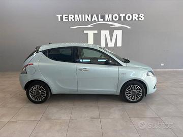 Lancia Ypsilon 1.0 FireFly 5 porte S&S Hybrid Gold