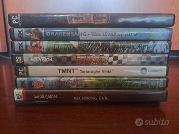 set di 8 videogames PC DVD-ROM vintage 2004/2012