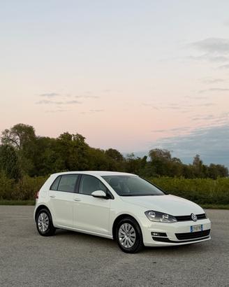Volkswagen Golf Confortline