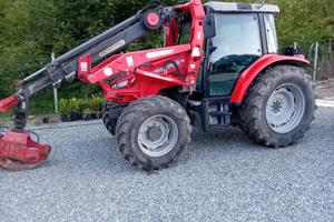 trattore forestale Massey Ferguson 