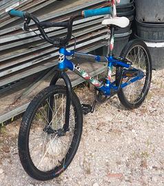 bici da bmx redline