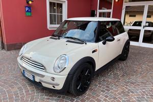 Mini 1.4 tdi One D - PER NEOPATENTATI