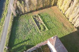 TecnoAzienda: Rustico da ristrutturare con