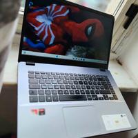 pc portatile Asus Vivobook AMD Ryzen 5 