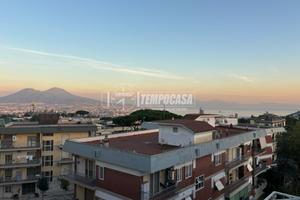 VIALE COLLI AMINEI 5 VANI + 2 ACC. ATTICO CON TER