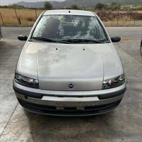 Per ricambi Fiat Punto 1.2 benz 44kw 188A4000 2000