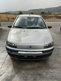 Per ricambi Fiat Punto 1.2 benz 44kw 188A4000 2000