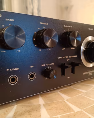 Amplificatore integrato vintage Sanyo DCA-401